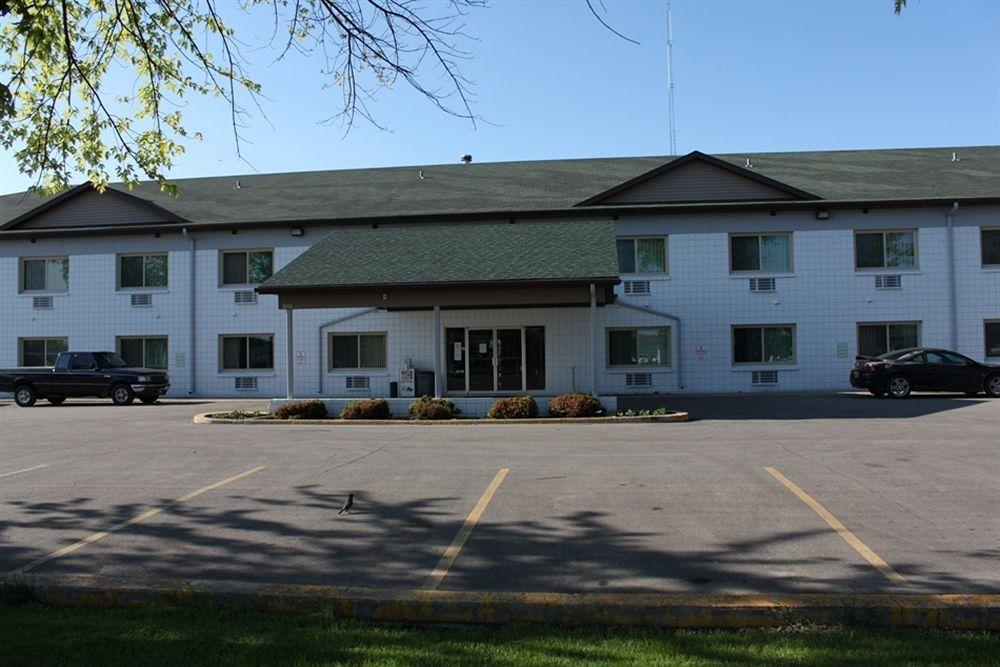 Grand Inn Motel Moorhead Luaran gambar