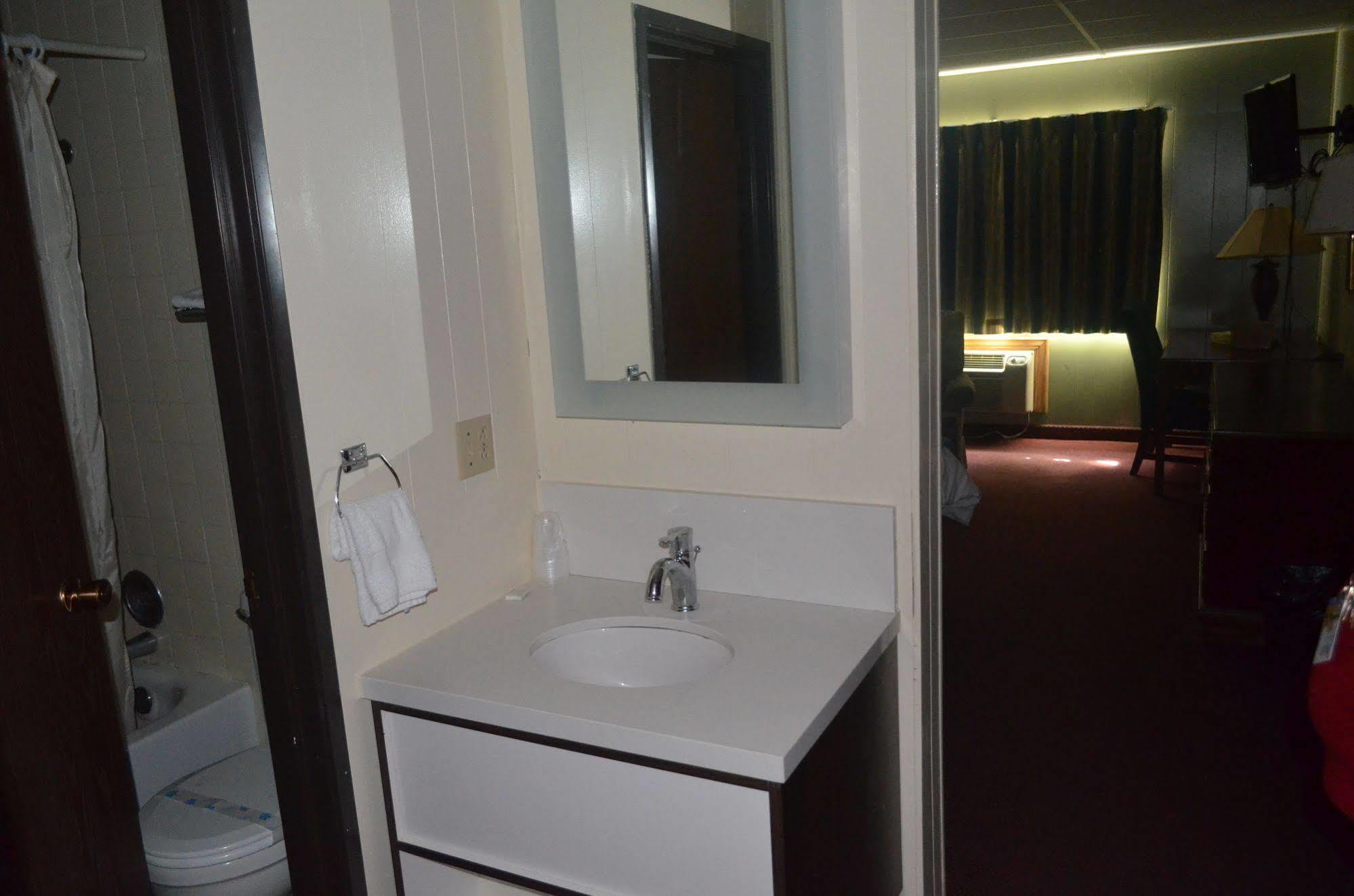 Grand Inn Motel Moorhead Luaran gambar